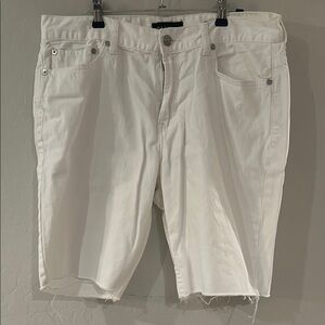 White Pacsun Denim Shorts Size 33